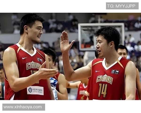 姚明精彩瞬间集锦在央视重温篮球传奇与辉煌时刻