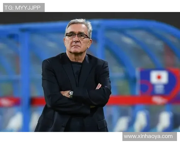 足球明星鼻子受伤瞬间曝光引发球迷热议与关心